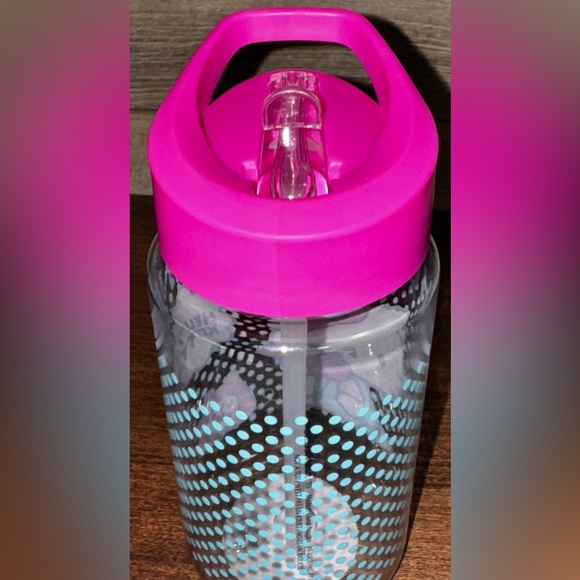 Hello Kitty plastic water 14 oz -NEW - Picture 4 of 6